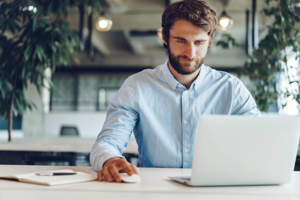 Fordeler med å bruke VPS webhotell for bedriften din