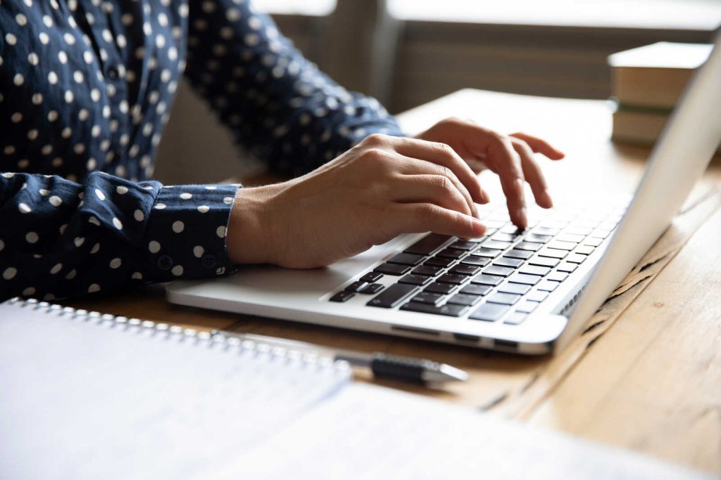 Deling vs. VPS vs. Dedikert Hosting: Hvilket alternativ er riktig for deg? Ta et informert valg for din nettsides suksess